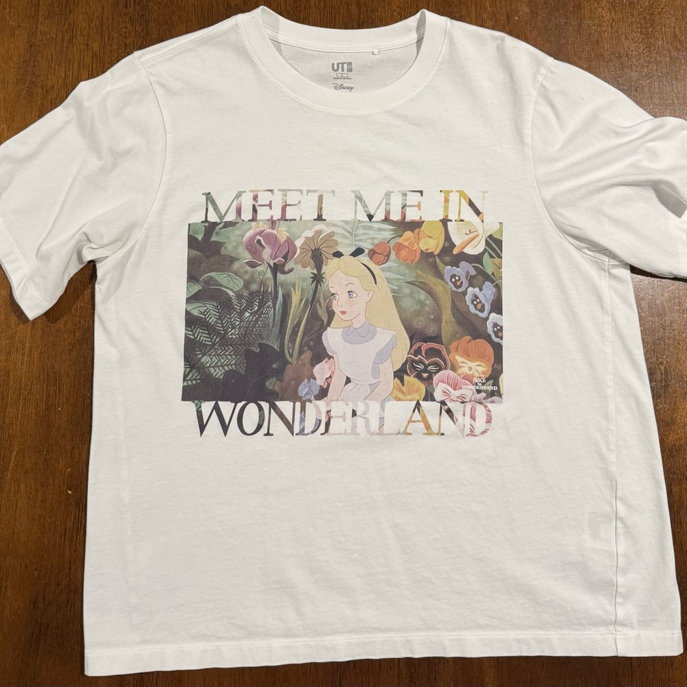 Disney Uniqlo Alive in Wonderland Shirt - Large